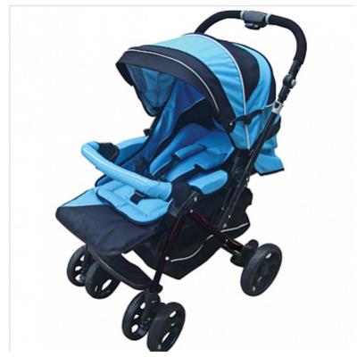 COCHE DE BEBE LATAPY