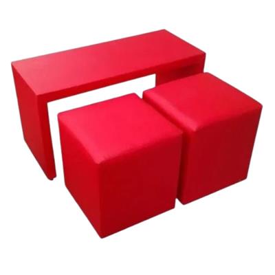 puff cuadrados x 2 unidades + mesa ratona tapizada cubo color roja con rayado